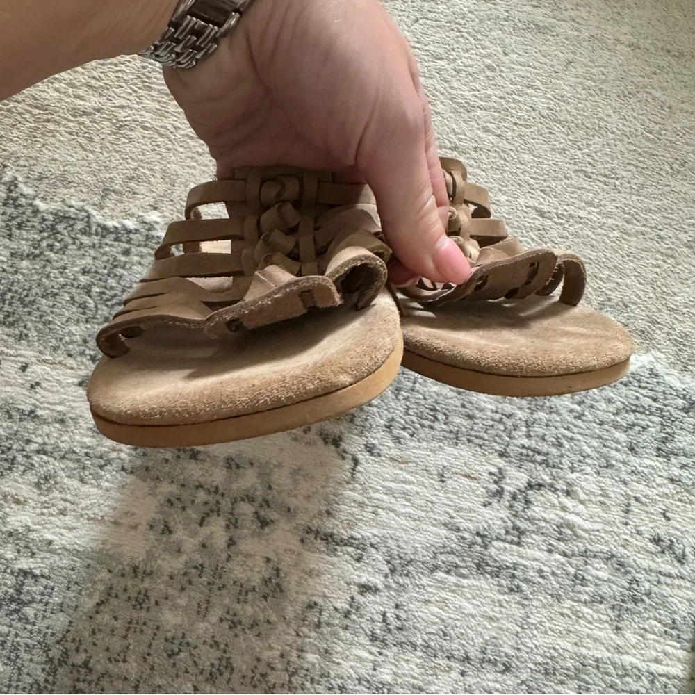 🆕 Greek taupe suede knot detail strappy flat sandals